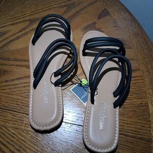 West Loop Tan and Black Sandals with Criss-Cross Design